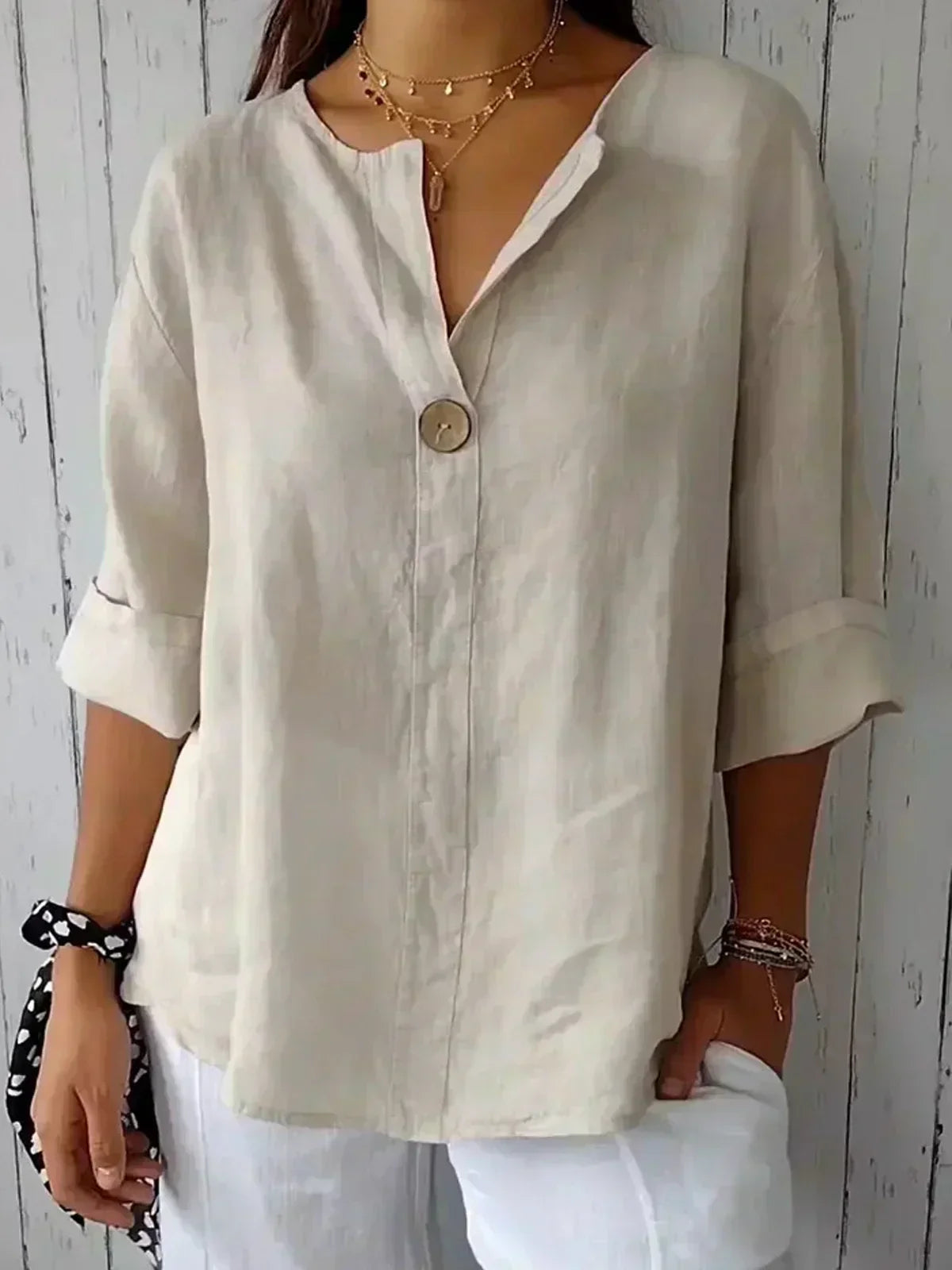 Lila - Casual V-Neck Blouse