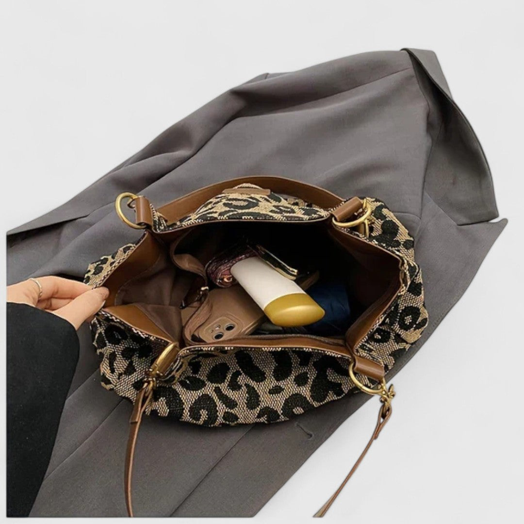 Daisy - Chic Leopard Print Tote Bag