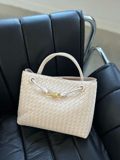 Vivienne | Classic Oversized Woven Bag