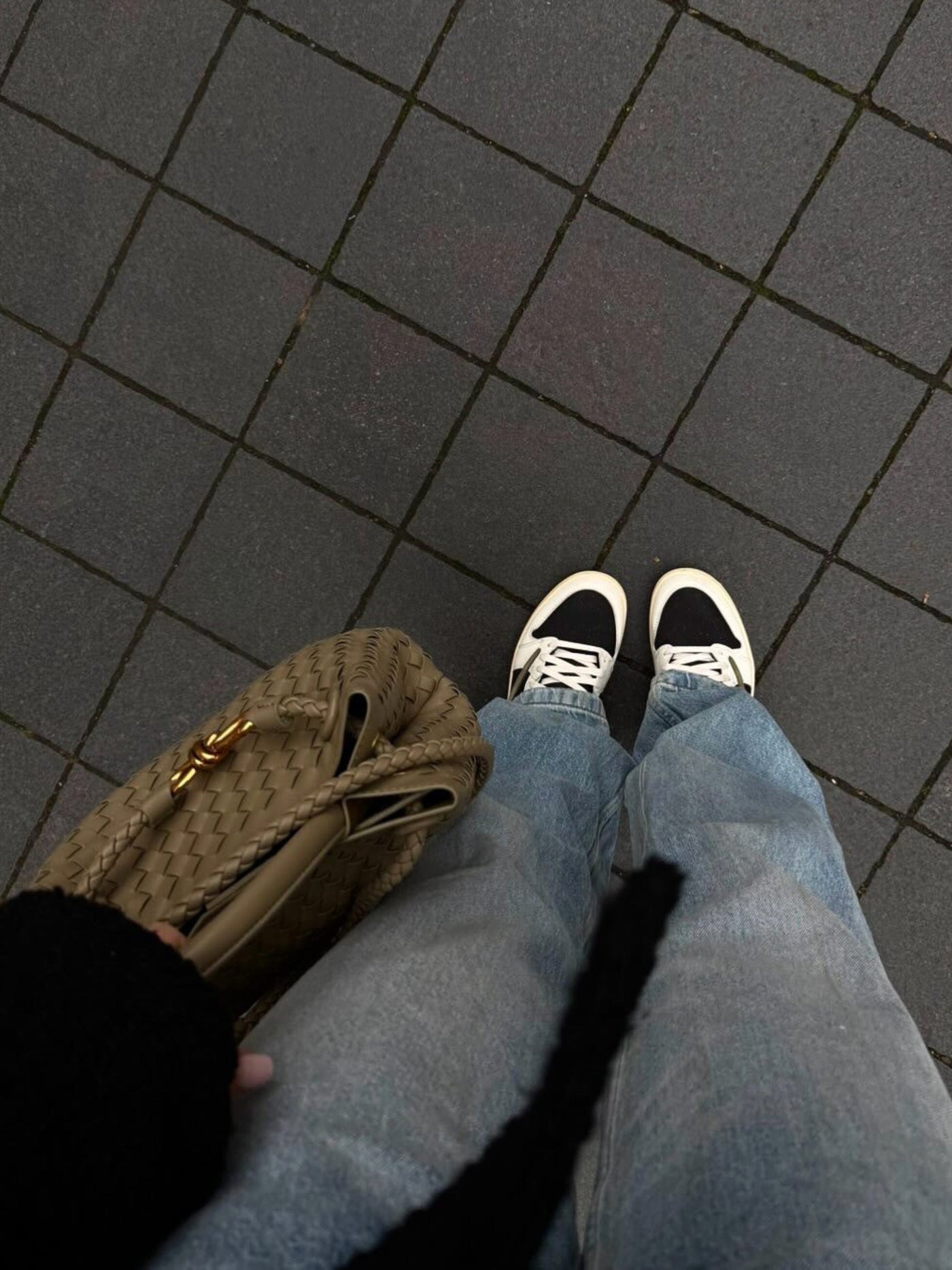 Eloise | Textured Compact Woven Bag