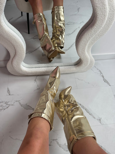 Carole - Gold Boots