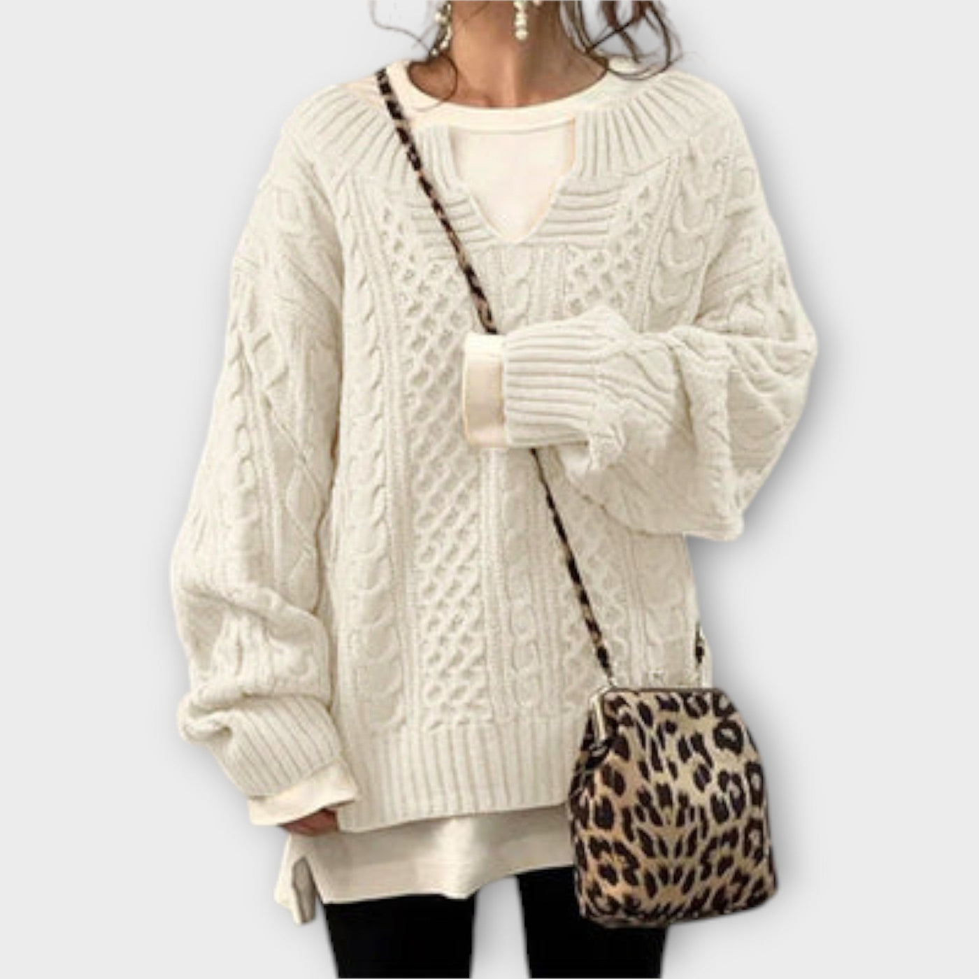 Daisy - Cozy Cable Sweater
