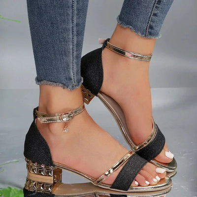 Sharmila – Elegant sandals with gold accents