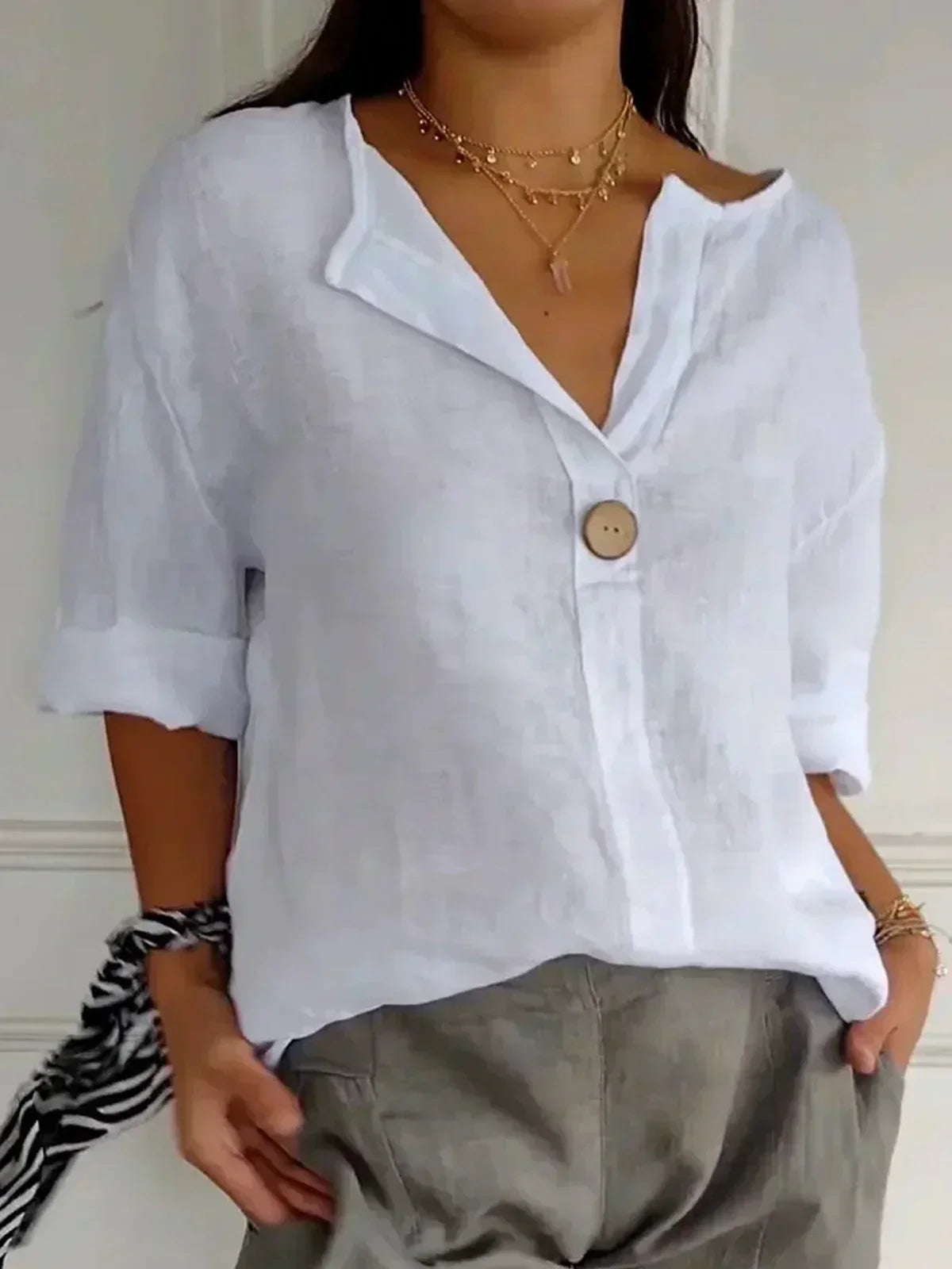 Lila - Casual V-Neck Blouse
